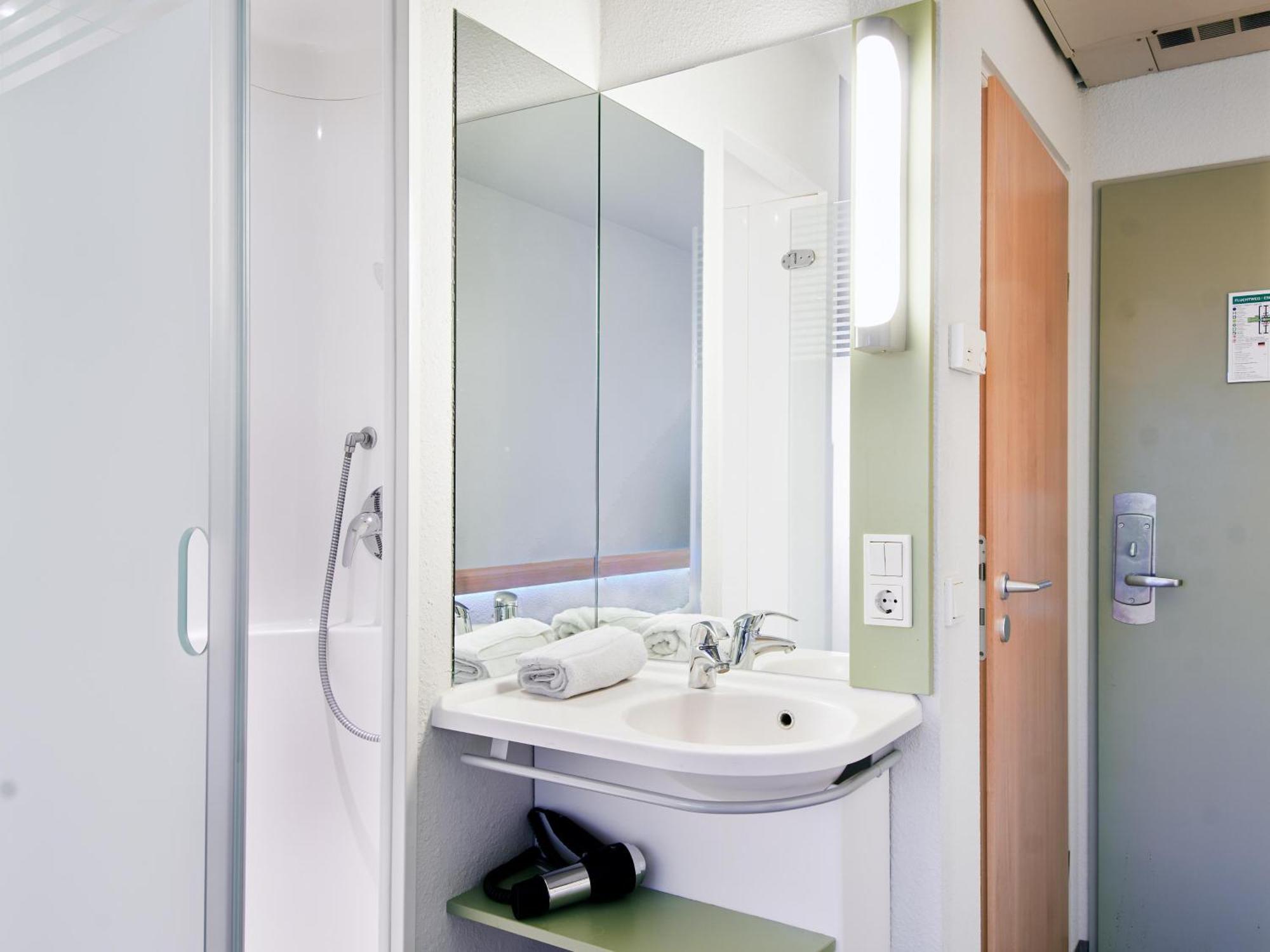 B&B Hotel Wiesbaden-Ost Ngoại thất bức ảnh
